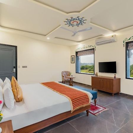 Traavista Aravali Mahal Hotel Udaipur Kültér fotó