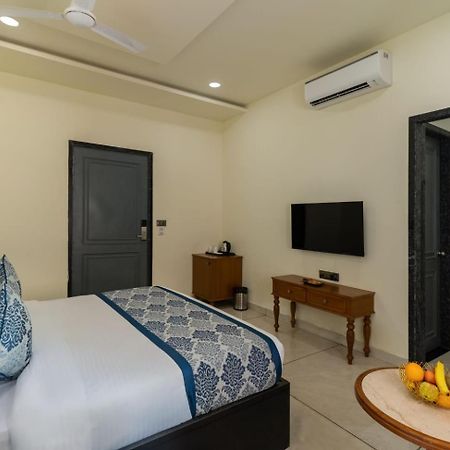 Traavista Aravali Mahal Hotel Udaipur Kültér fotó