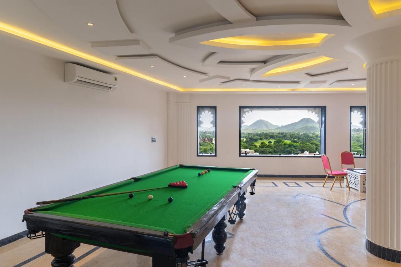 Traavista Aravali Mahal Hotel Udaipur Kültér fotó