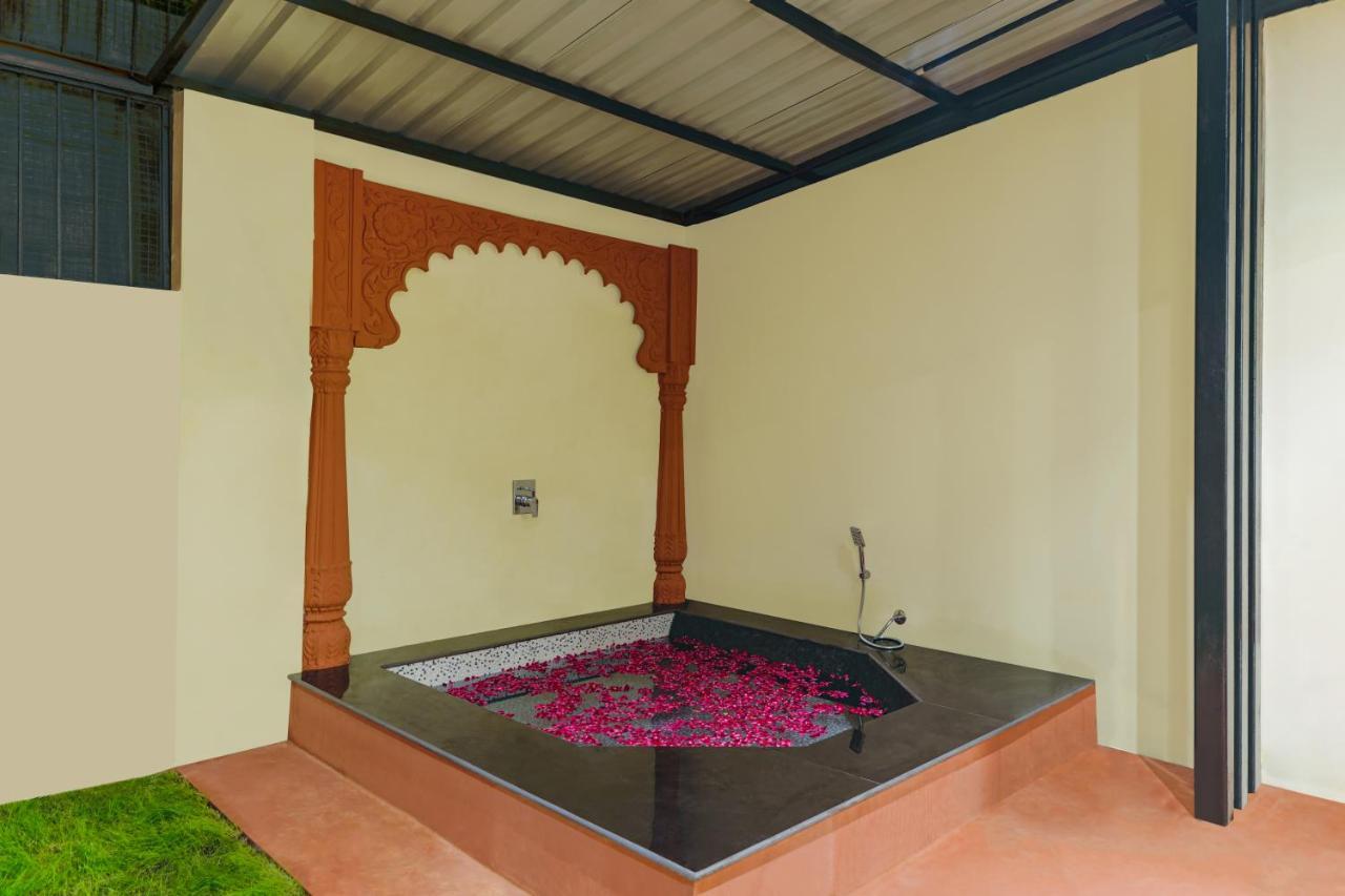 Traavista Aravali Mahal Hotel Udaipur Kültér fotó
