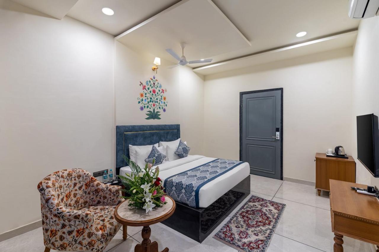 Traavista Aravali Mahal Hotel Udaipur Kültér fotó