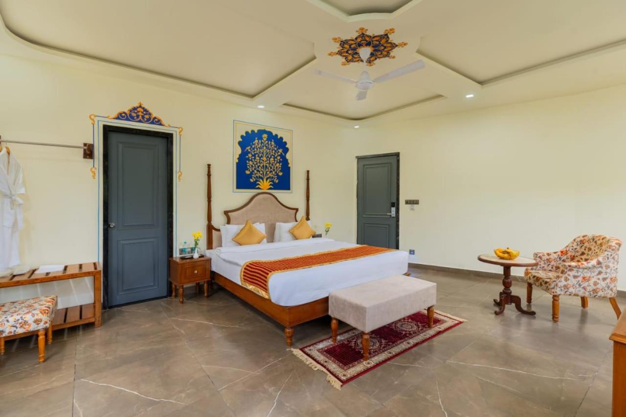 Traavista Aravali Mahal Hotel Udaipur Kültér fotó