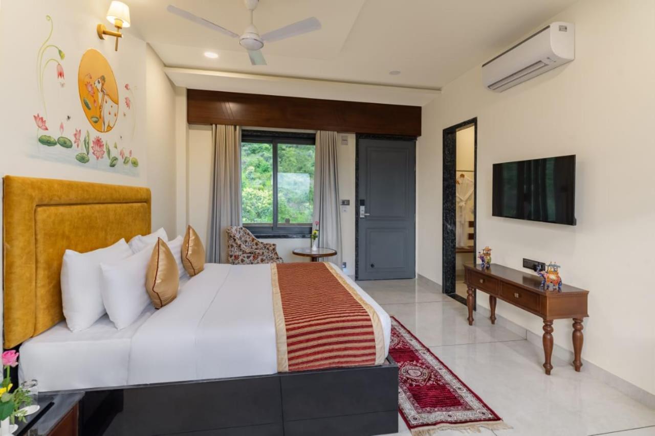 Traavista Aravali Mahal Hotel Udaipur Kültér fotó