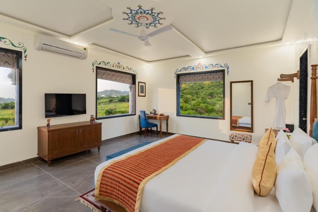 Traavista Aravali Mahal Hotel Udaipur Kültér fotó