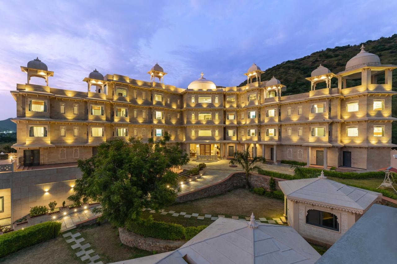 Traavista Aravali Mahal Hotel Udaipur Kültér fotó