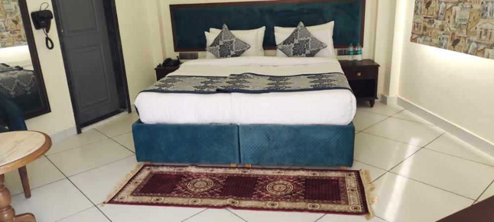 Traavista Aravali Mahal Hotel Udaipur Kültér fotó